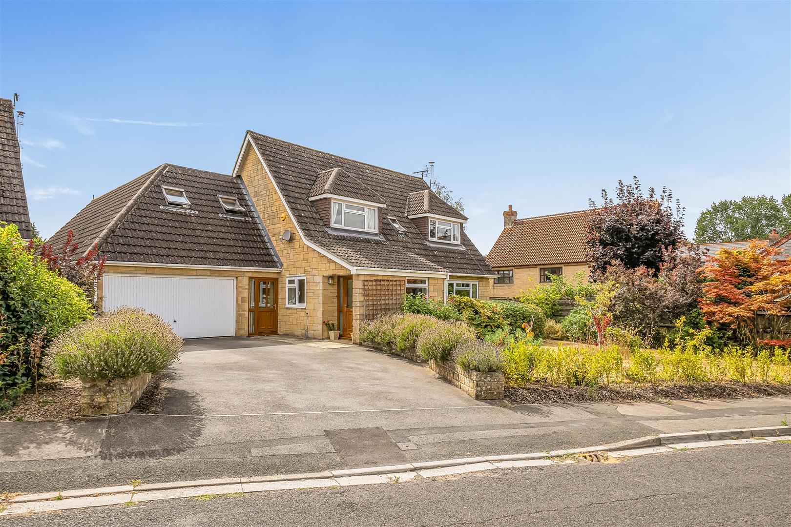Lansdowne Crescent, Derry Hill, Calne